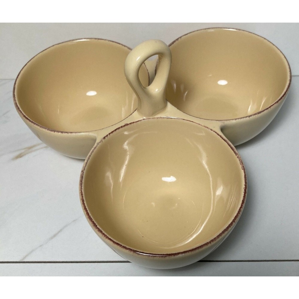 Taste of Home Entertaining 3-Section Yellow/Gold Serving Dish